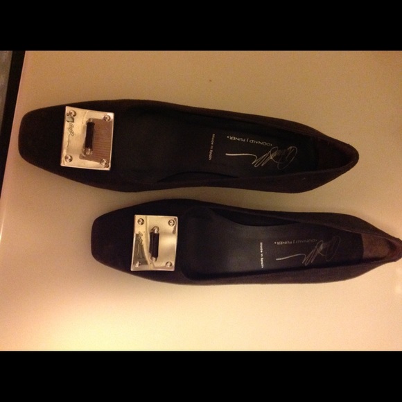 Donald J. Pliner Shoes - Donald J Pliner kitten heel